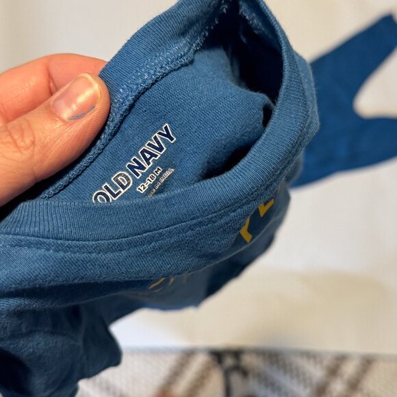 Old Navy boys 2-piece outfit set with little peanut graphic, size 12-18 months - Picture 3 of 4